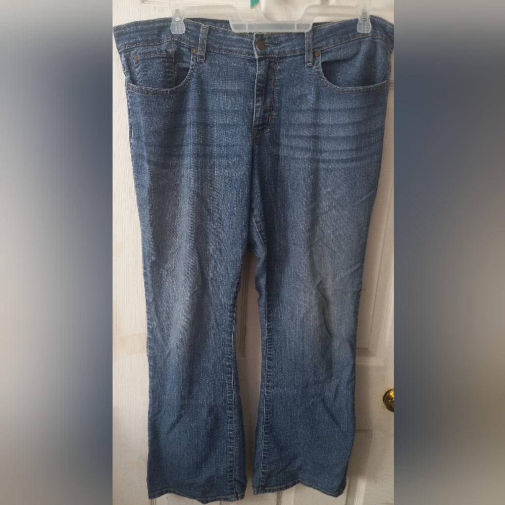 Levi's Signature Modern Boot Cut Jeans Women's 18W